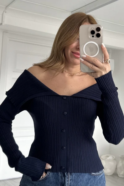 Lacivert Degaje Yaka Yumoş Hırka