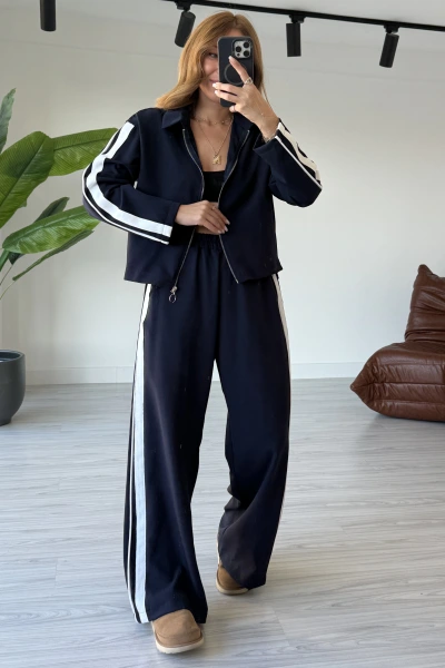Lacivert ZR Model Şeritli Fermuarlı Takım