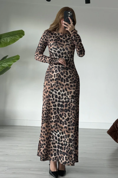 Leopar Desen Kayık Yaka Uzun Elbise