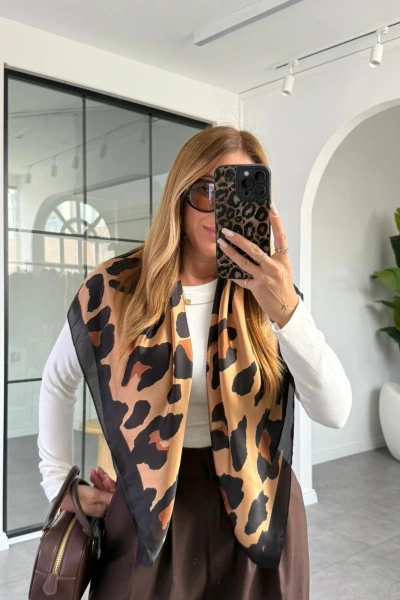 LEOPAR İPEK ŞAL (90*90)