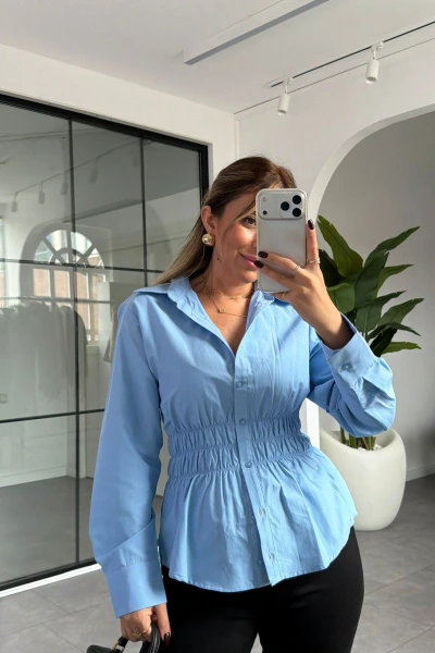 MAVİ BELİ LASTİKLİ GÖMLEK