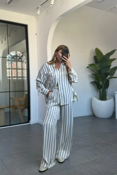 MAVİ ÇİZGİLİ SATEN TAKIM