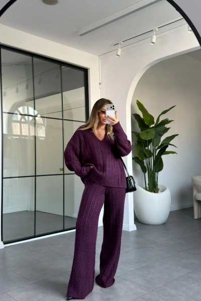 MÜRDÜM V YAKA TRİKO TAKIM