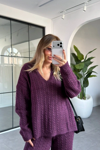 MÜRDÜM V YAKA TRİKO TAKIM