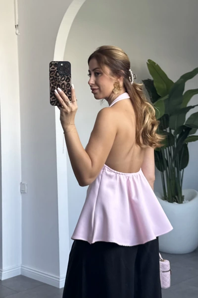 PEMBE GOLD DETAY BOYUNDAN BAĞLAMALI BLUZ