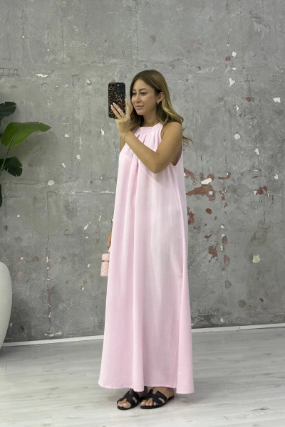 PEMBE HALTER YAKA ELBİSE