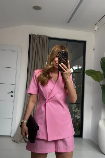 PEMBE TEK DÜĞME ŞORT TAKIM