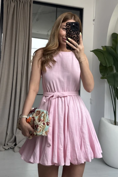 PEMBE VOLANLI KUŞAKLI KETEN ELBİSE