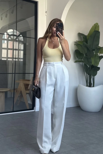 SARI SIRT DEKOLTELİ BLUZ