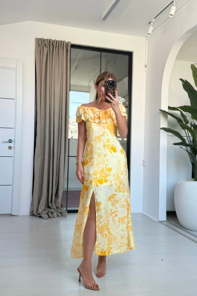 SARI YIRTMAÇLI ÇİÇEKLİ ELBİSE