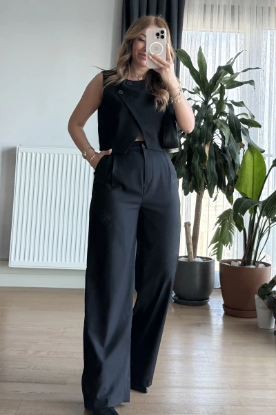 Siyah Çapraz Detaylı Yelek Pantolon Takım