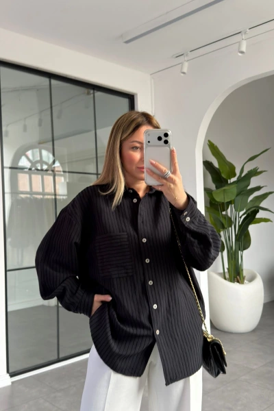 SİYAH ÇİZGİLİ DOKULU GÖMLEK