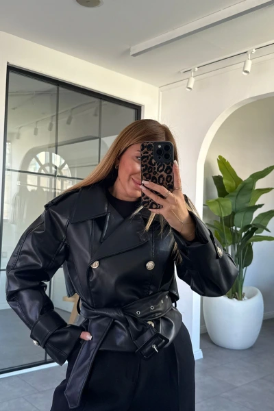 SİYAH CROP DERİ CEKET