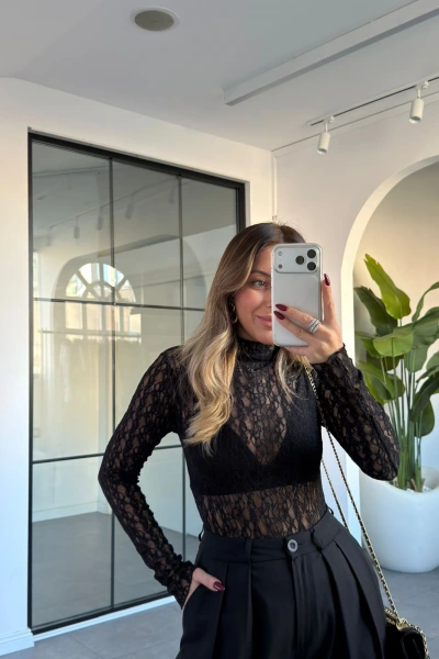 SİYAH DANTEL BODYSUİT