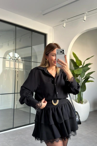 SİYAH DANTEL DETAY GOLD TOKALI ELBİSE