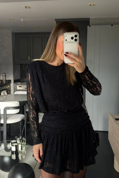 SİYAH DANTEL ELBİSE