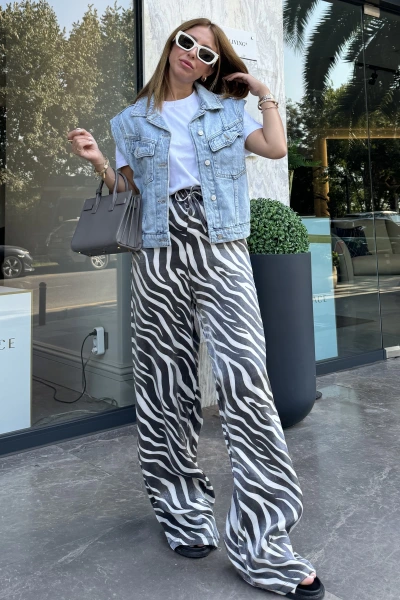 Siyah Desenli Parlak Pantolon