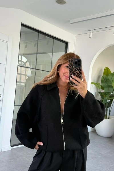 SİYAH FERMUARLI HIRKA