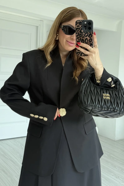 Siyah Gold Düğmeli Tasarım Ceket