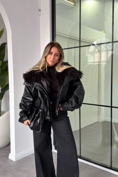 SİYAH İÇİ KÜRKLÜ DERİ CEKET