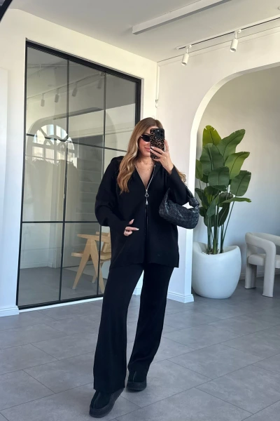 SİYAH KAPÜŞONLU HIRKA TRİKO TAKIM