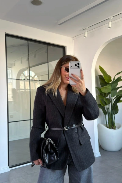 SİYAH KEMERLİ BLAZER KAŞE CEKET