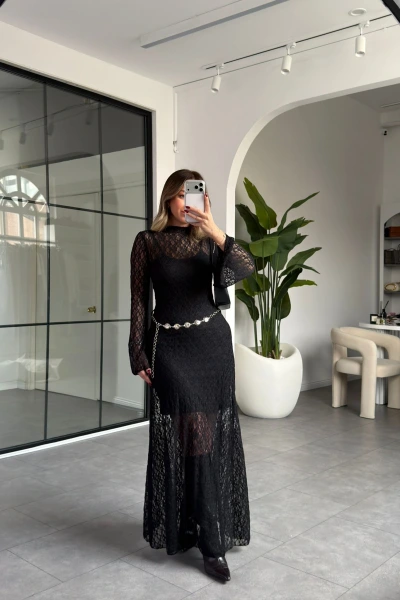 SİYAH KEMERLİ DANTEL ELBİSE