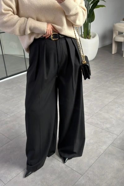 SİYAH KEMERLİ PİLİLİ PALAZZO PANTOLON