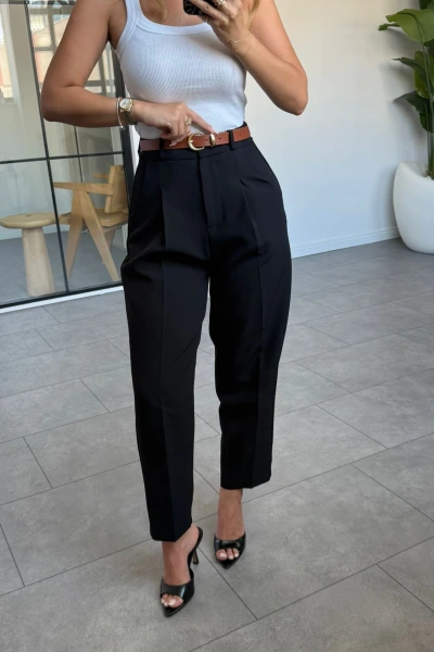 Siyah Kemerli Premium Kumaş Pantolon