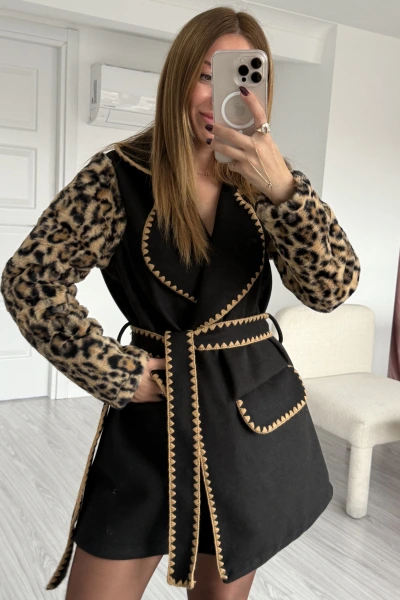 Siyah Kuşaklı Leopar Detay Kaşe Ceket