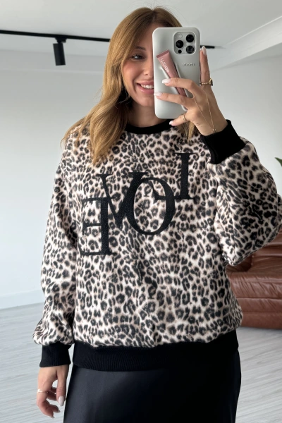 Siyah Leopar Desen Yumoş Sweatshirt