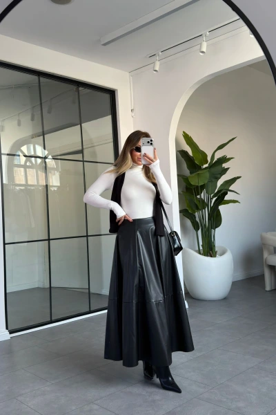 SİYAH MİDİ BOY DERİ ETEK