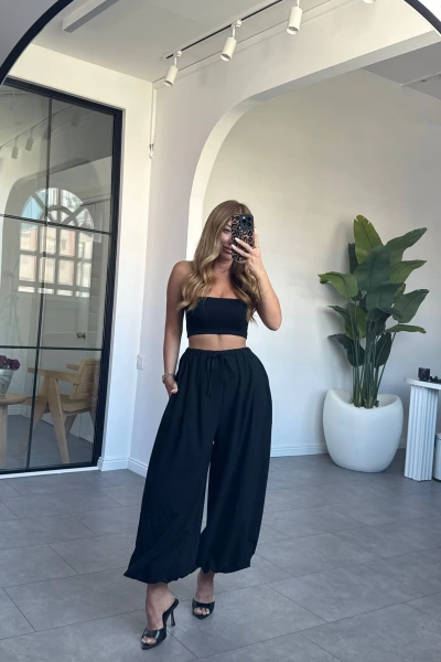 SİYAH PAÇASI LASTİKLİ ŞALVAR PANTOLON