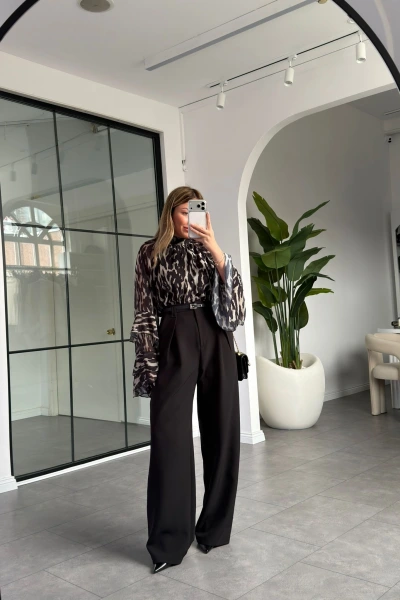 SİYAH PİLELİ İÇTEN PERVAZLI PANTOLON