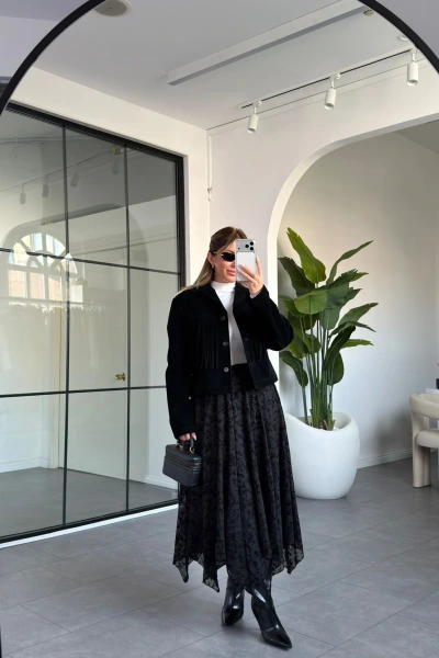 SİYAH PÜSKÜL DETAYLI SÜET CEKET