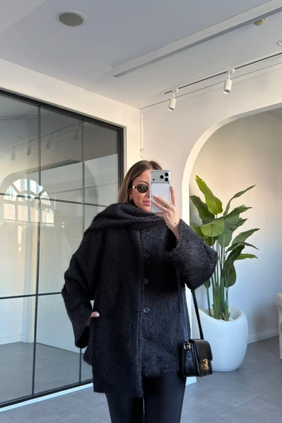 SİYAH ŞAL AKSESUARLI SAKALLI CEKET