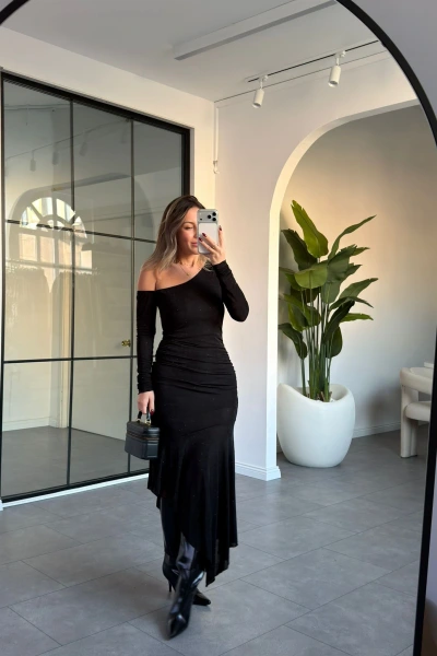 SİYAH TEK OMUZ ASİMETRİK ELBİSE