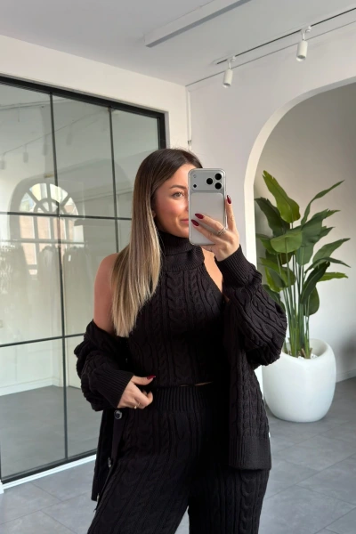 SİYAH ÜÇLÜ SAÇ ÖRGÜ DESEN TRİKO TAKIM