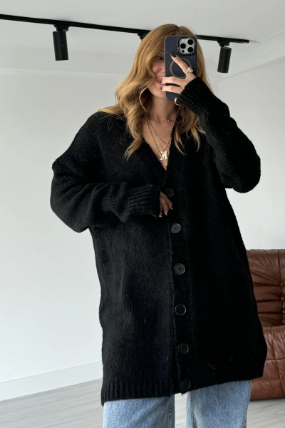 Siyah V Yaka Örgü Yumoş Hırka