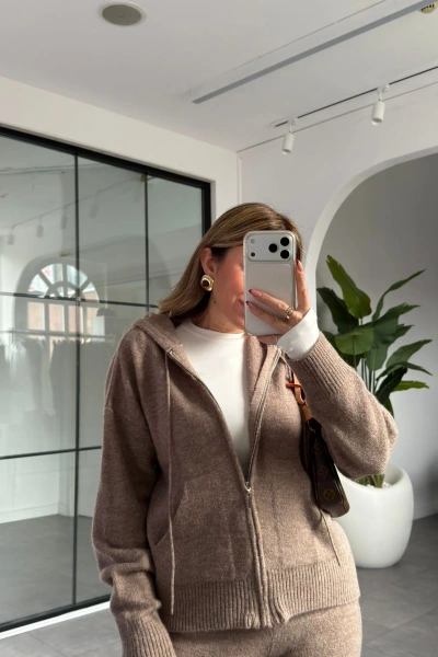 VİZON KAPÜŞONLU TRİKO TAKIM