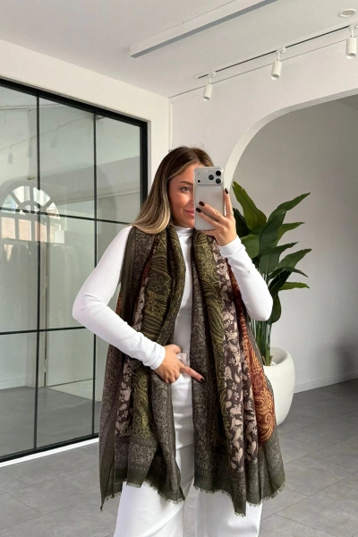 YEŞİL ETNİK DESEN ŞAL