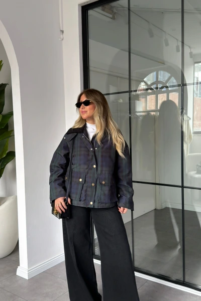 YEŞİL KADİFE YAKA EKOSE CEKET