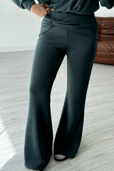 Zümrüt Belde Düğüm Detaylı Modal Pantolon