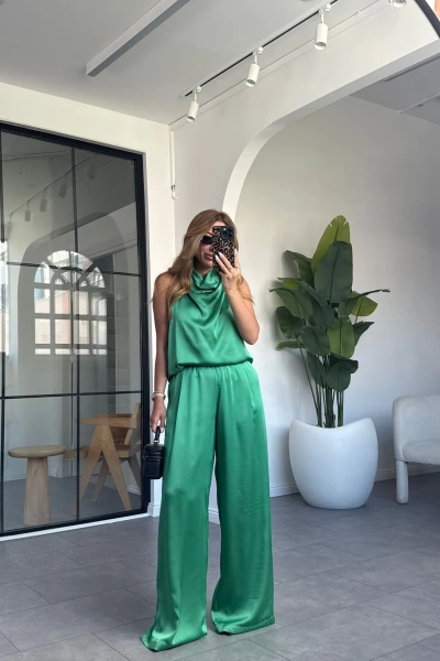 ZÜMRÜT YEŞİLİ SATEN PANTOLON TAKIM