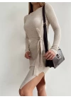 Bej Kuşaklı Triko Elbise