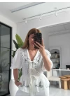 Ekru Nakışlı Bağlamalı Gömlek