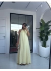 SARI HALTER YAKA SIRT DETAY ELBİSE