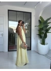 SARI HALTER YAKA SIRT DETAY ELBİSE