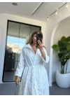 BEYAZ BELİ BÜZGÜLÜ FİSTO ELBİSE