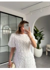 BEYAZ GÜL MOTİFLİ TASARIM ELBİSE